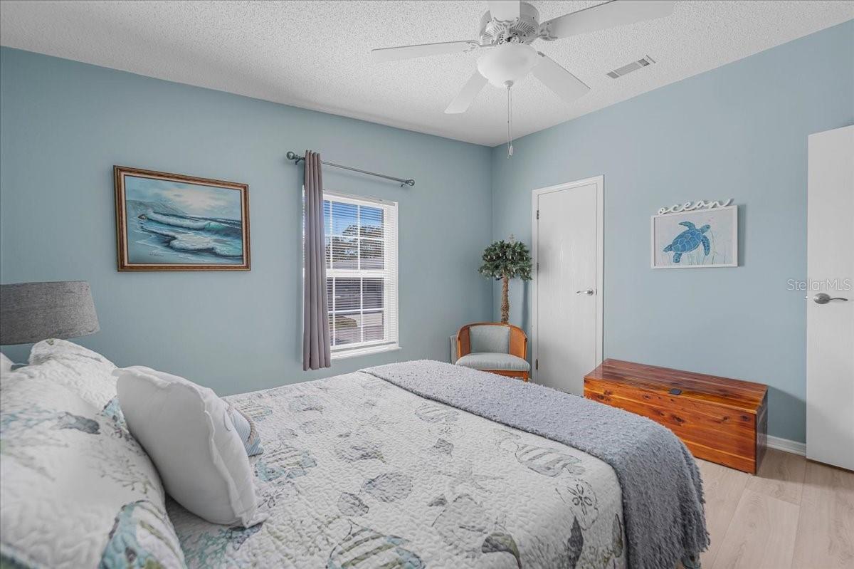 Image 25 of 48 For 27110 Jones Loop Rd  295