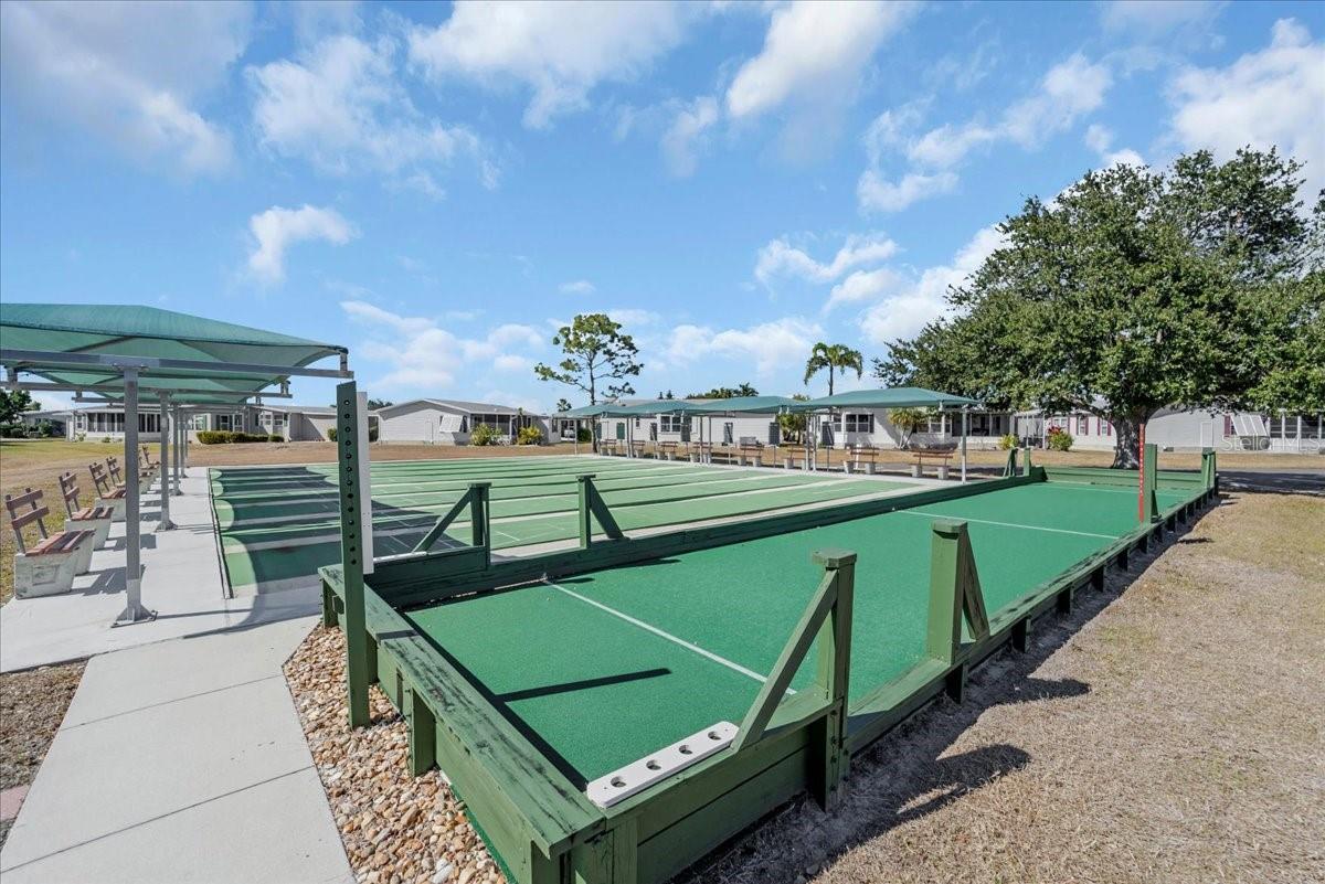 Image 35 of 48 For 27110 Jones Loop Rd  295