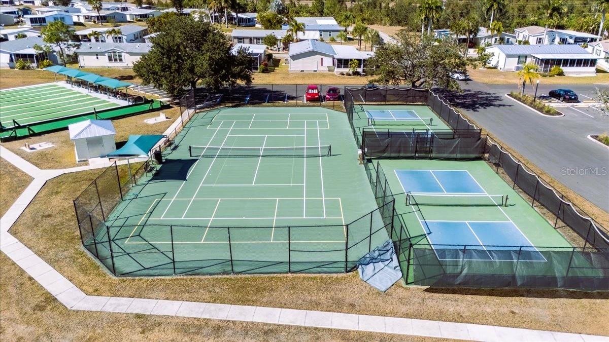 Image 36 of 48 For 27110 Jones Loop Rd  295