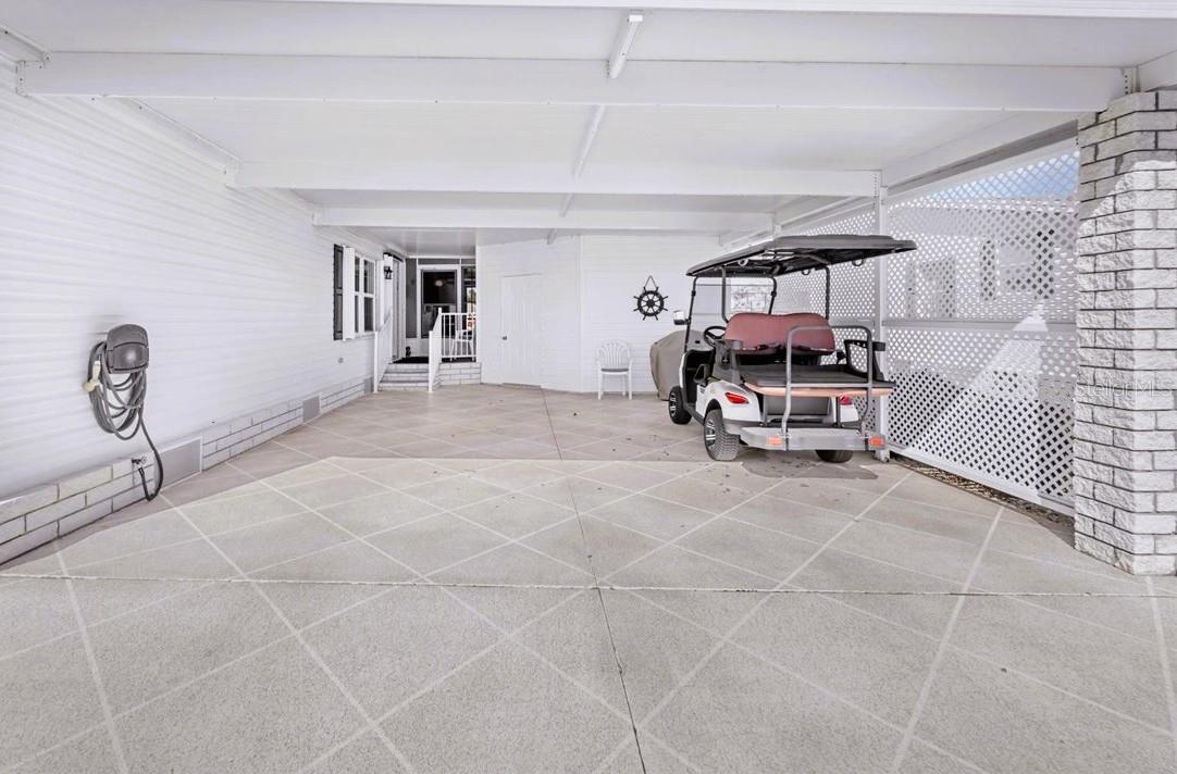 Image 4 of 48 For 27110 Jones Loop Rd  295