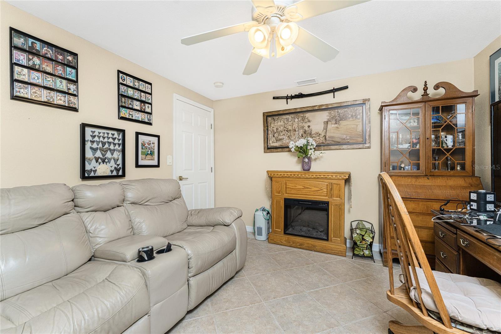 Image 24 of 42 For 257 Reading Street Nw