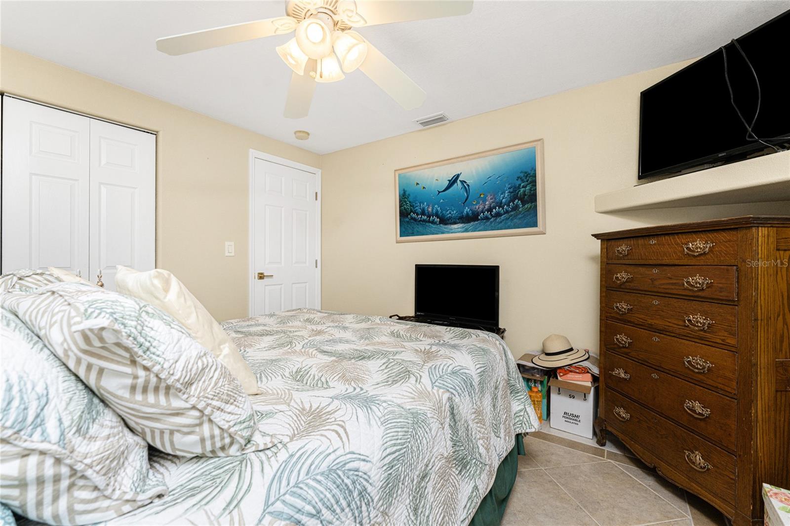 Image 26 of 42 For 257 Reading Street Nw