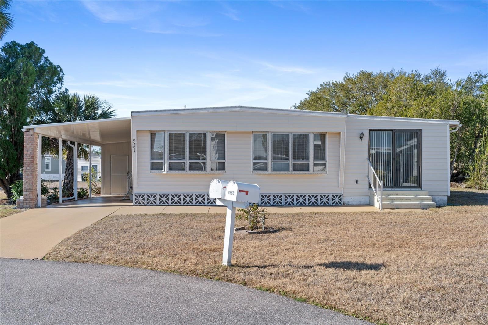 Image 11 of 86 For 6581 Honu Court