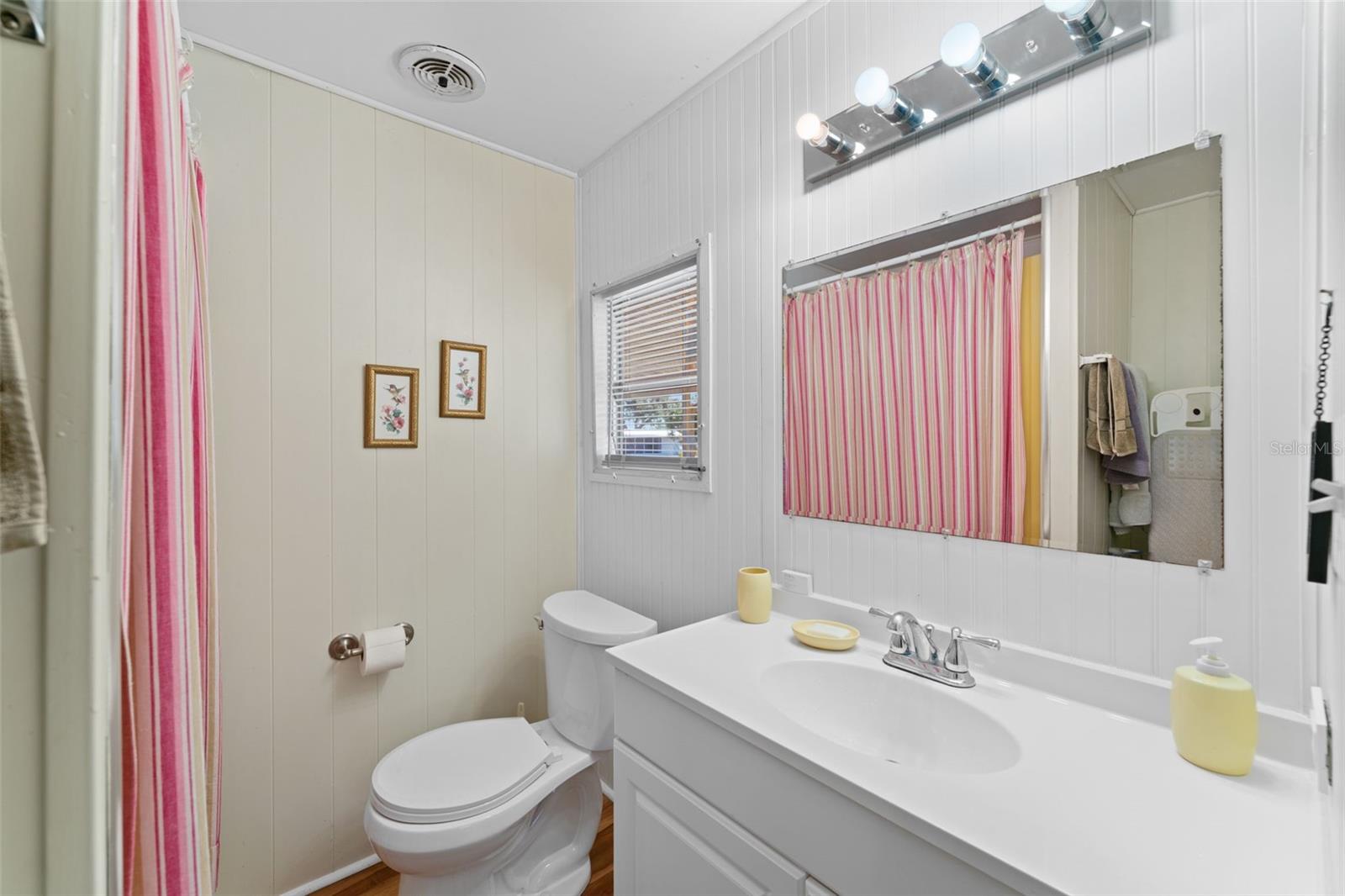 Image 28 of 86 For 6581 Honu Court