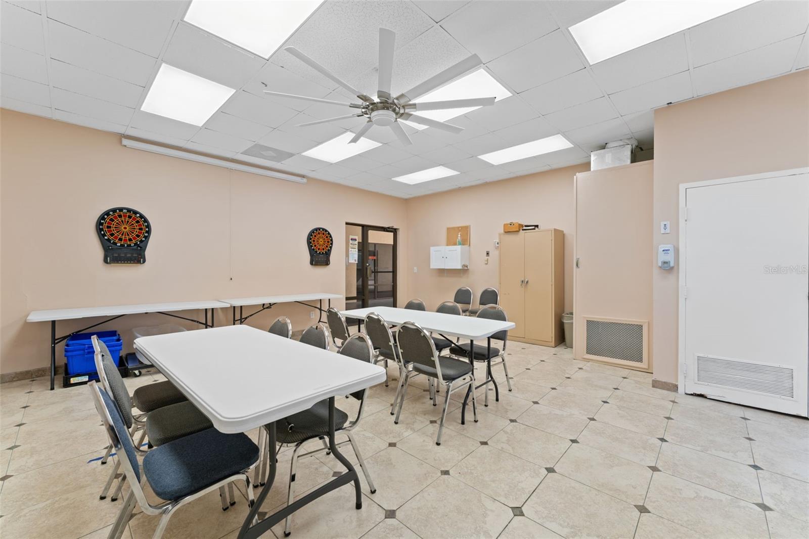 Image 43 of 86 For 6581 Honu Court