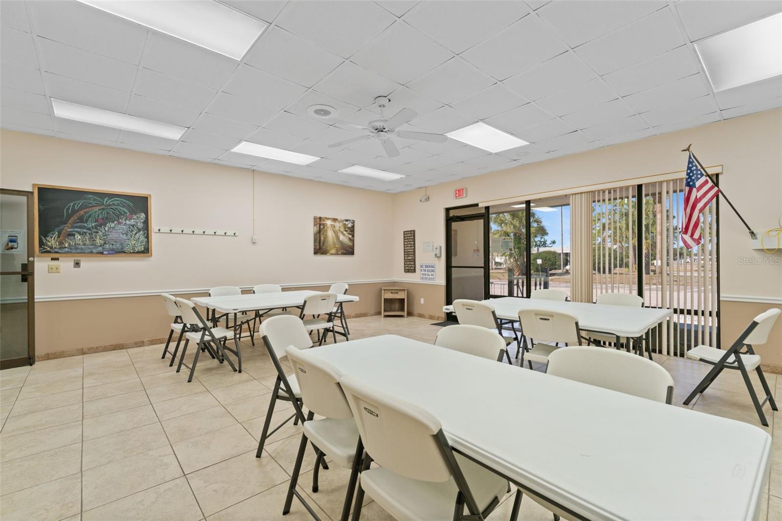 Image 52 of 86 For 6581 Honu Court