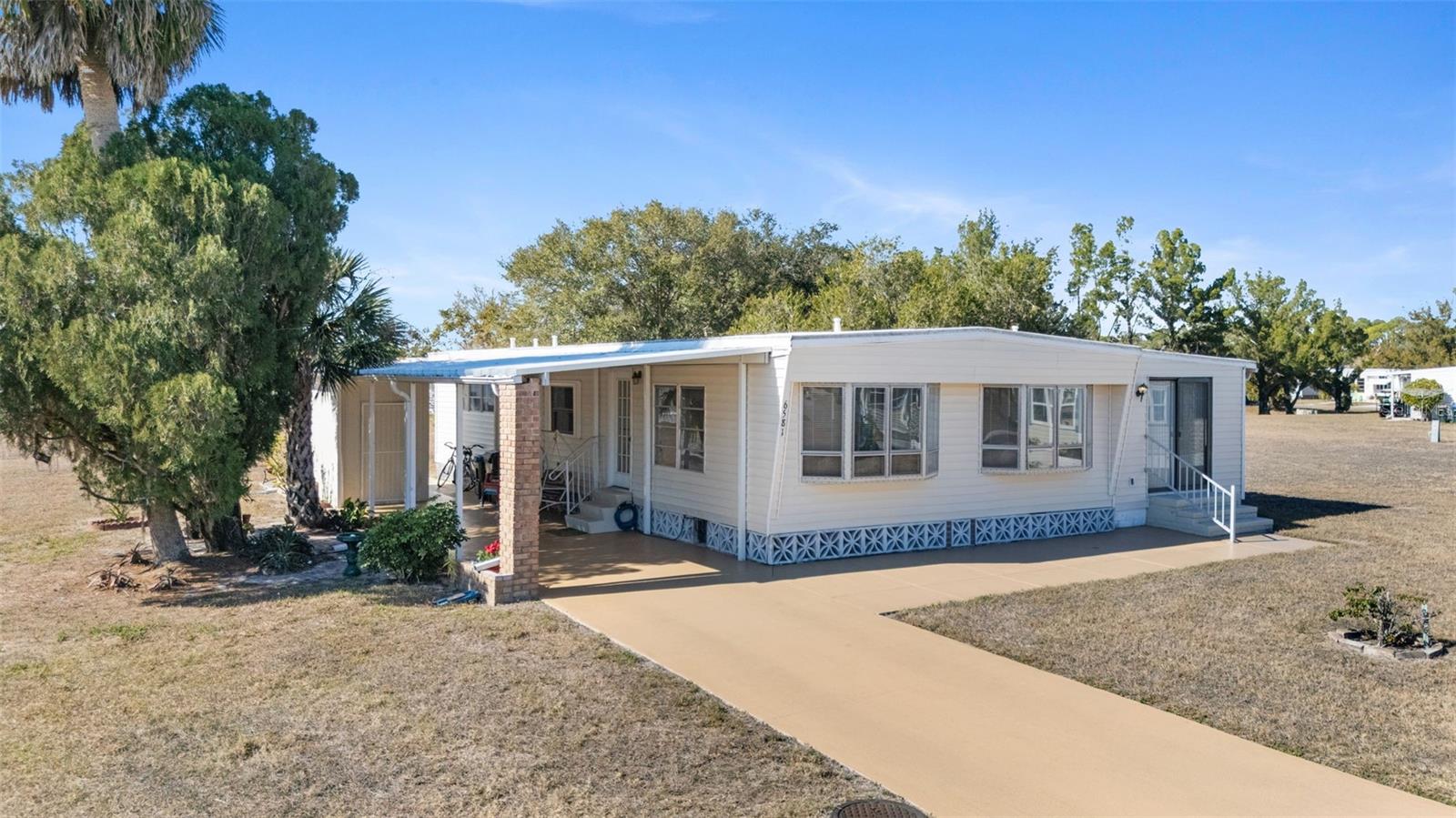 Image 9 of 86 For 6581 Honu Court