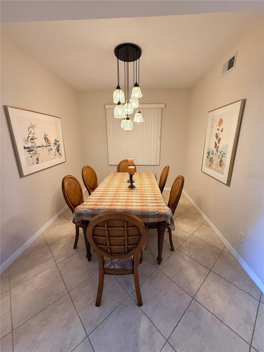 Image 13 of 31 For 2002 Bal Harbor Boulevard 1512