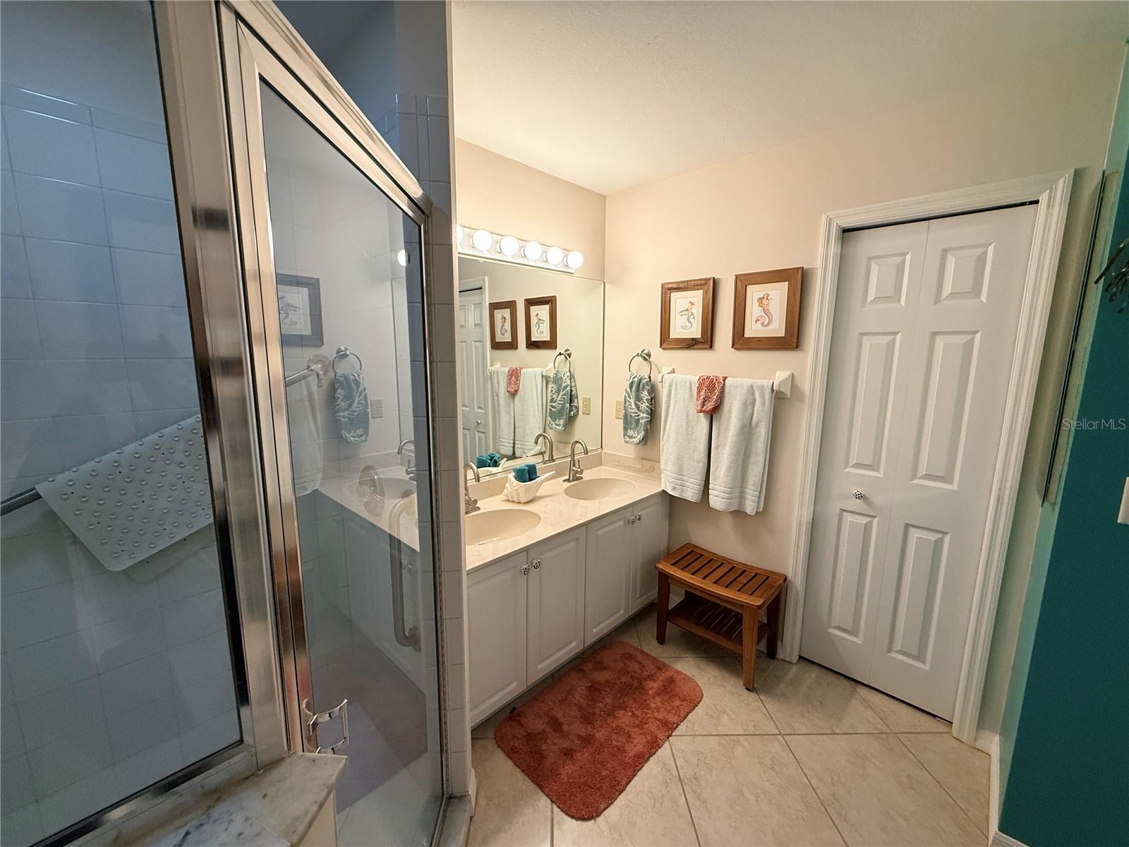 Image 18 of 31 For 2002 Bal Harbor Boulevard 1512