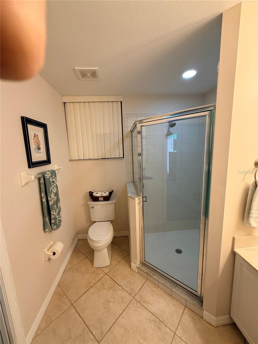 Image 22 of 31 For 2002 Bal Harbor Boulevard 1512