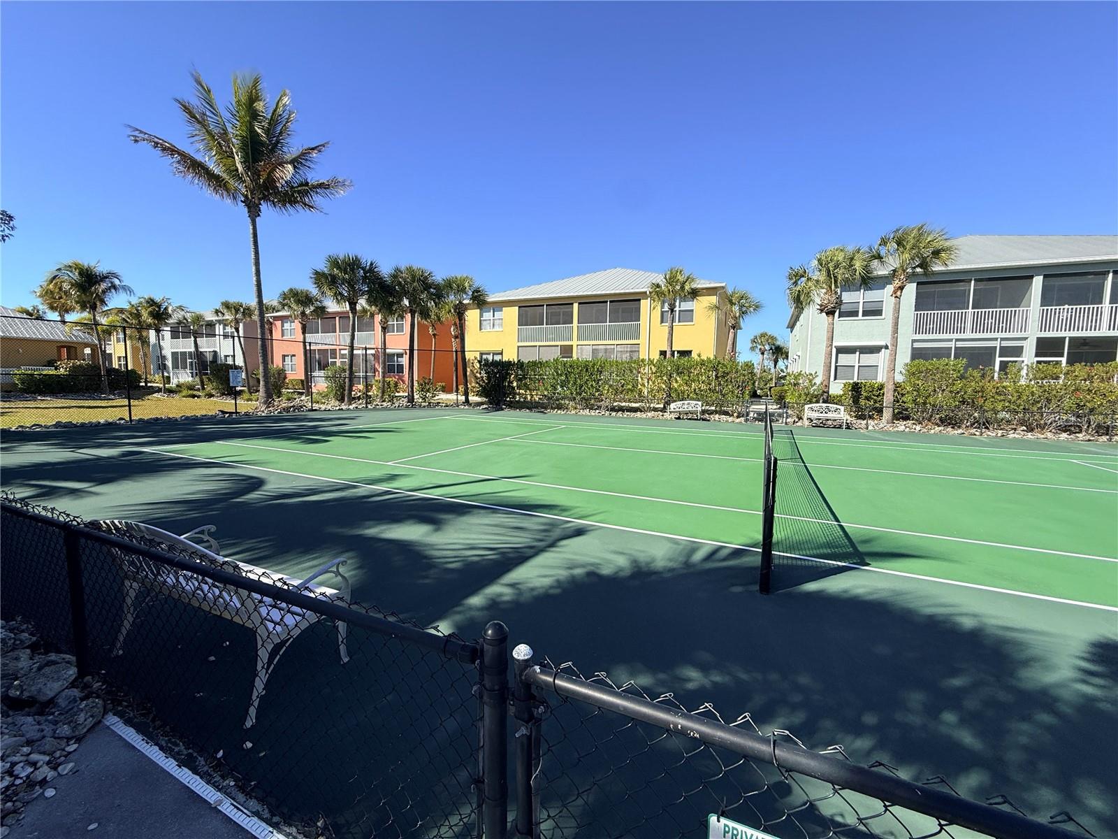 Image 3 of 31 For 2002 Bal Harbor Boulevard 1512