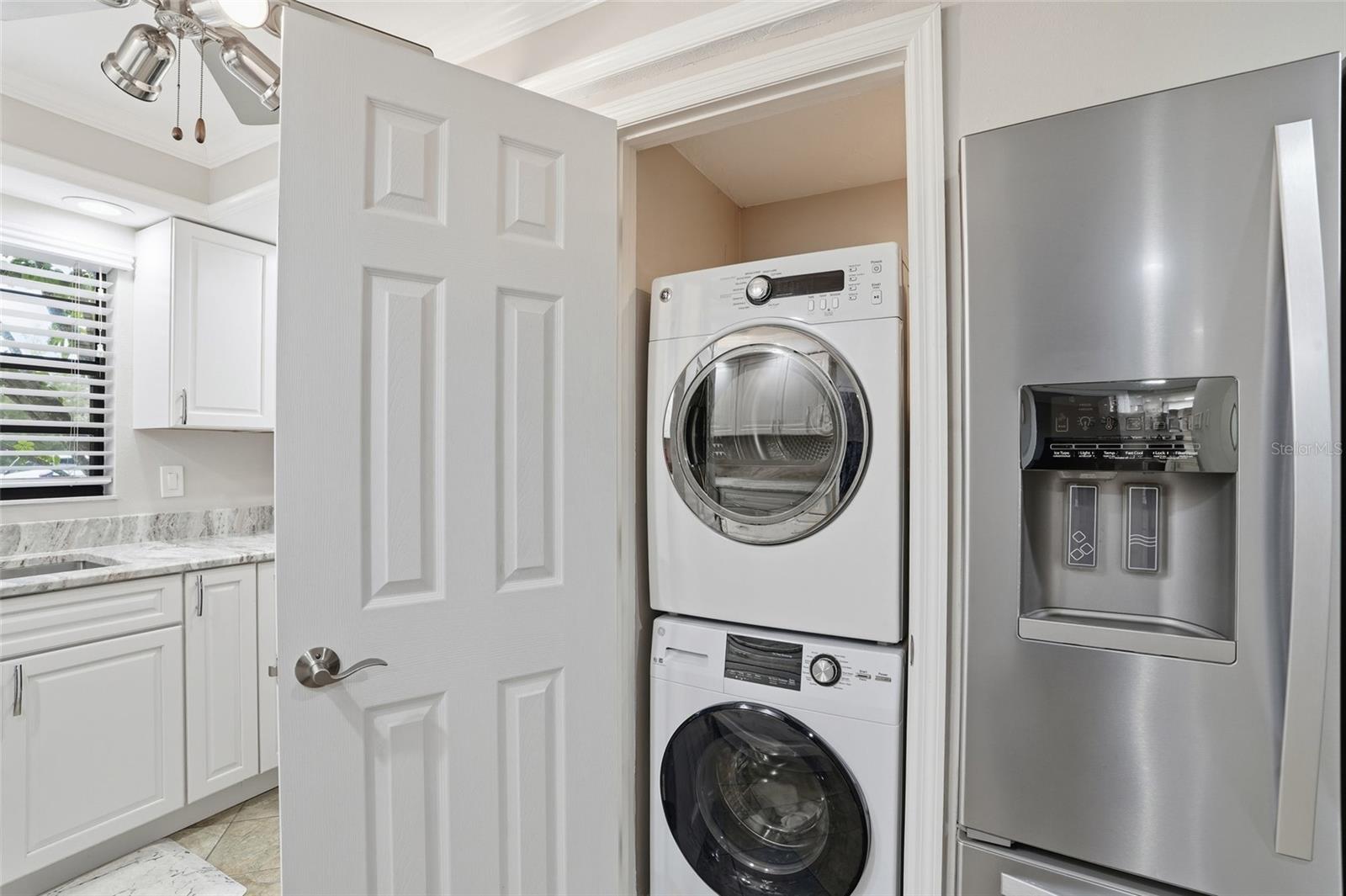 Image 14 of 35 For 1730 Manasota Beach Road 109