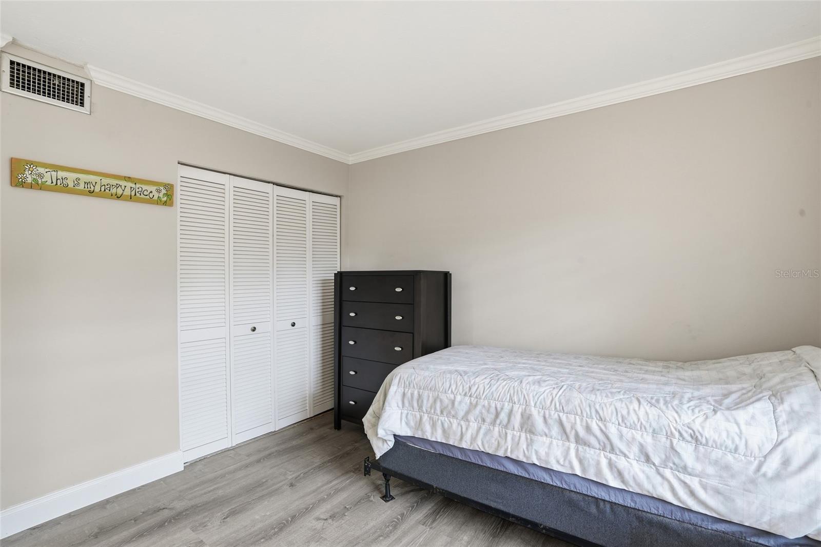 Image 21 of 35 For 1730 Manasota Beach Road 109