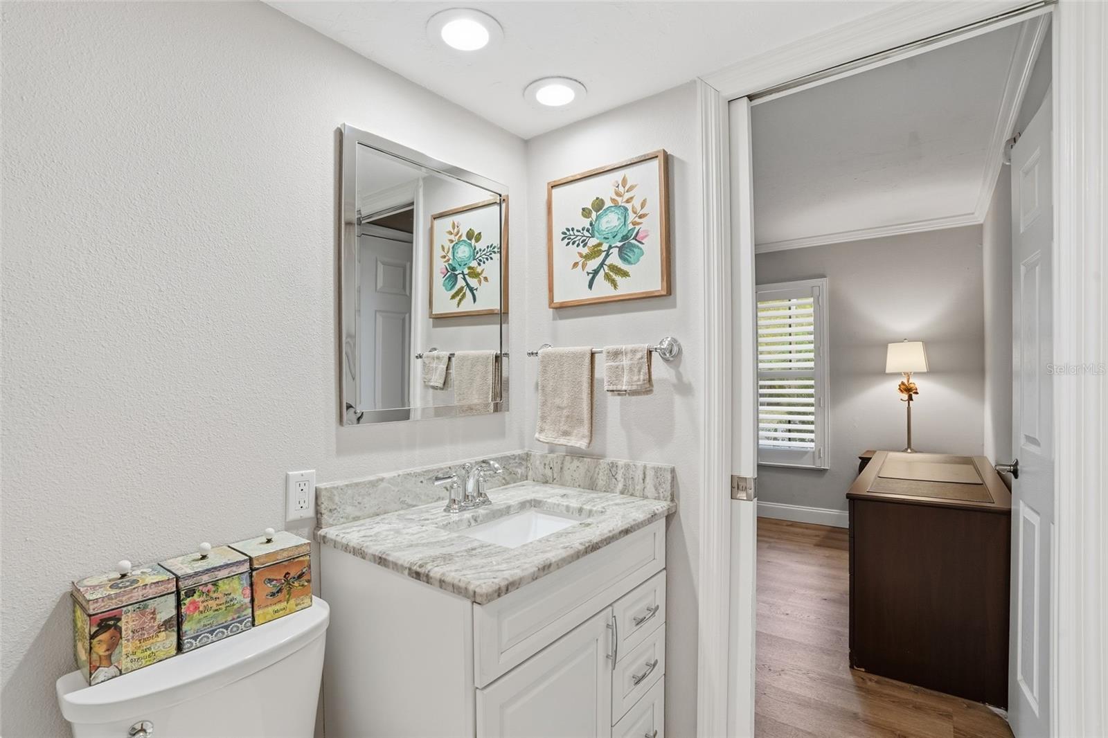 Image 24 of 35 For 1730 Manasota Beach Road 109