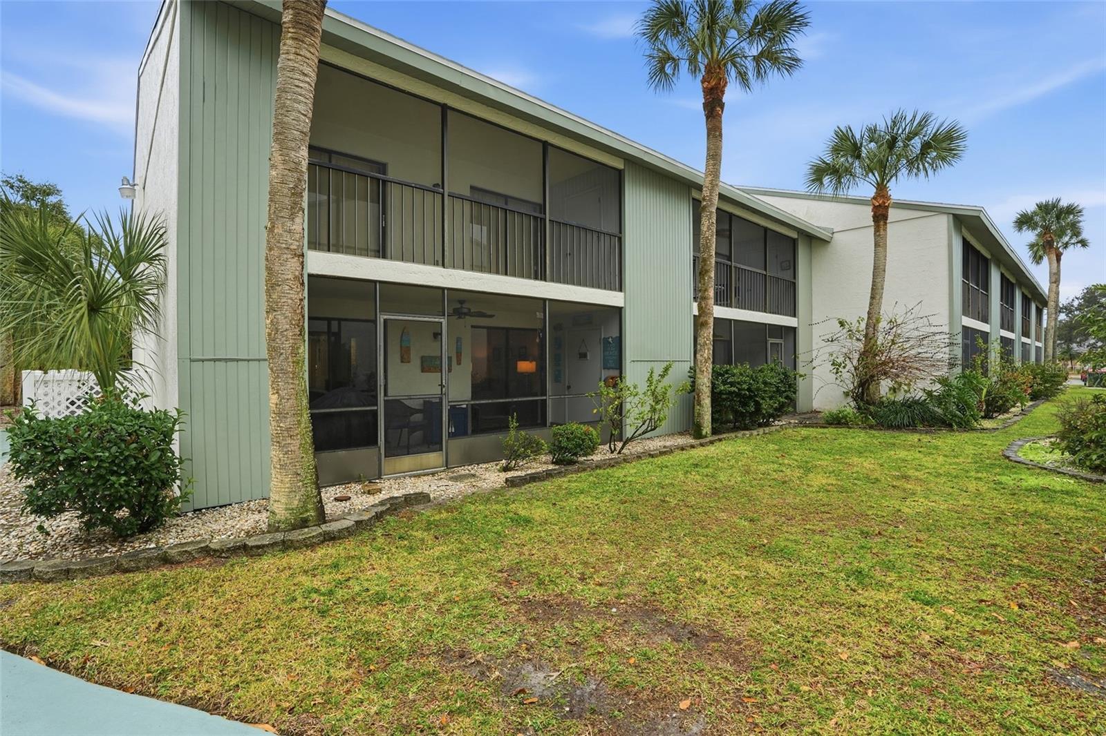 Image 29 of 35 For 1730 Manasota Beach Road 109