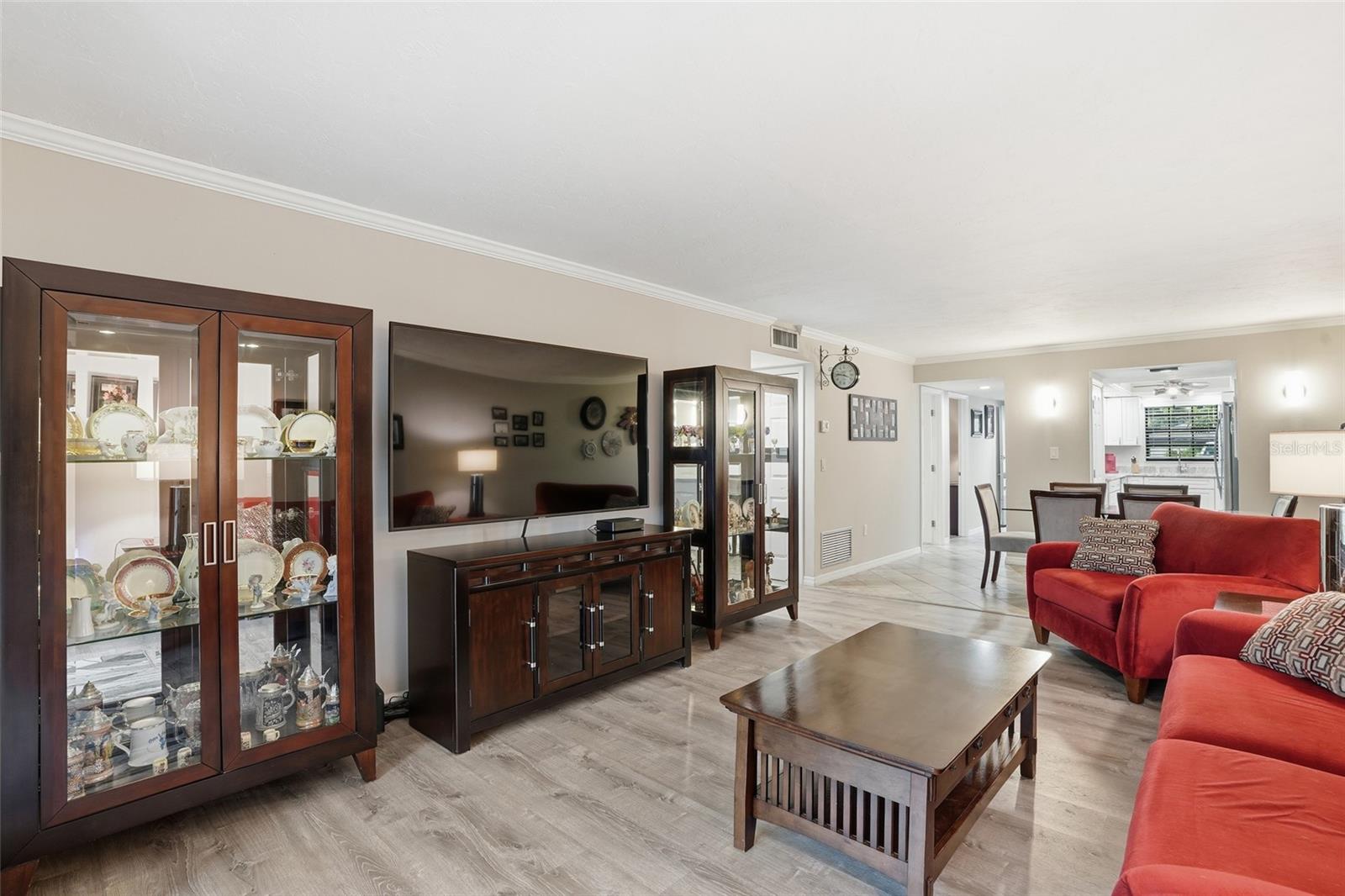 Image 9 of 35 For 1730 Manasota Beach Road 109