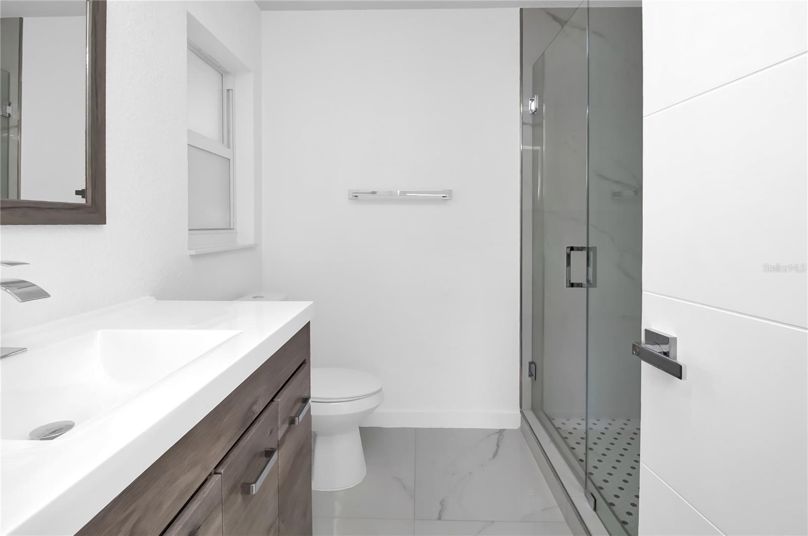 Image 14 of 23 For 3004 Banyan Way