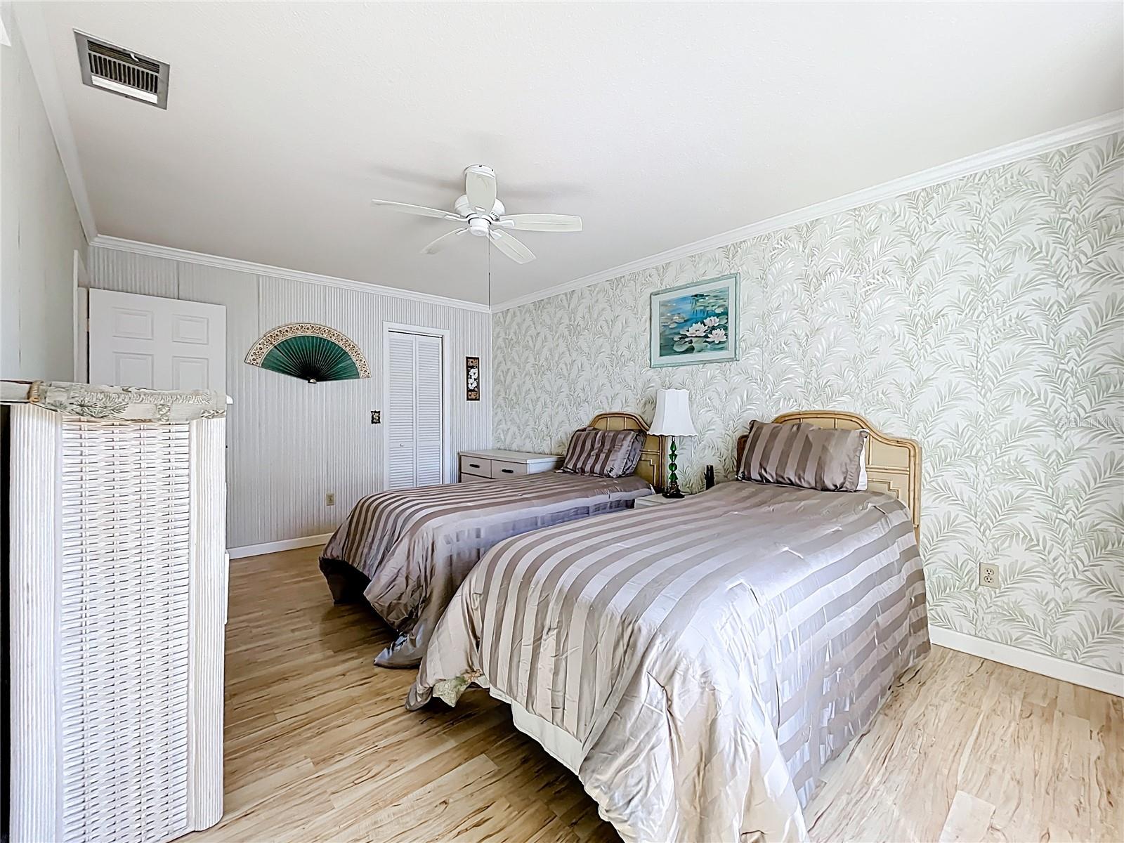 Image 13 of 26 For 4065 Fontainebleau Street