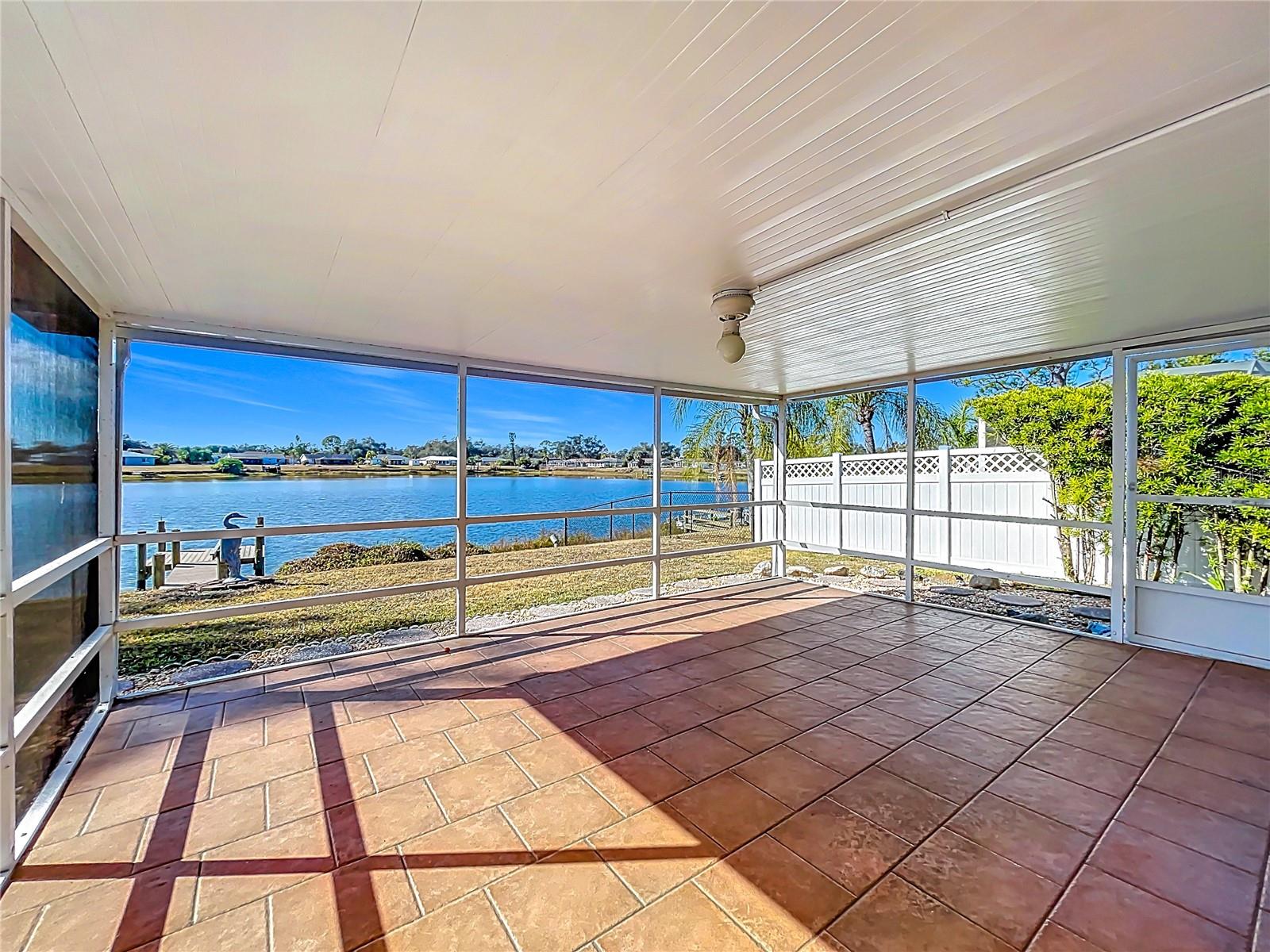 Image 21 of 26 For 4065 Fontainebleau Street