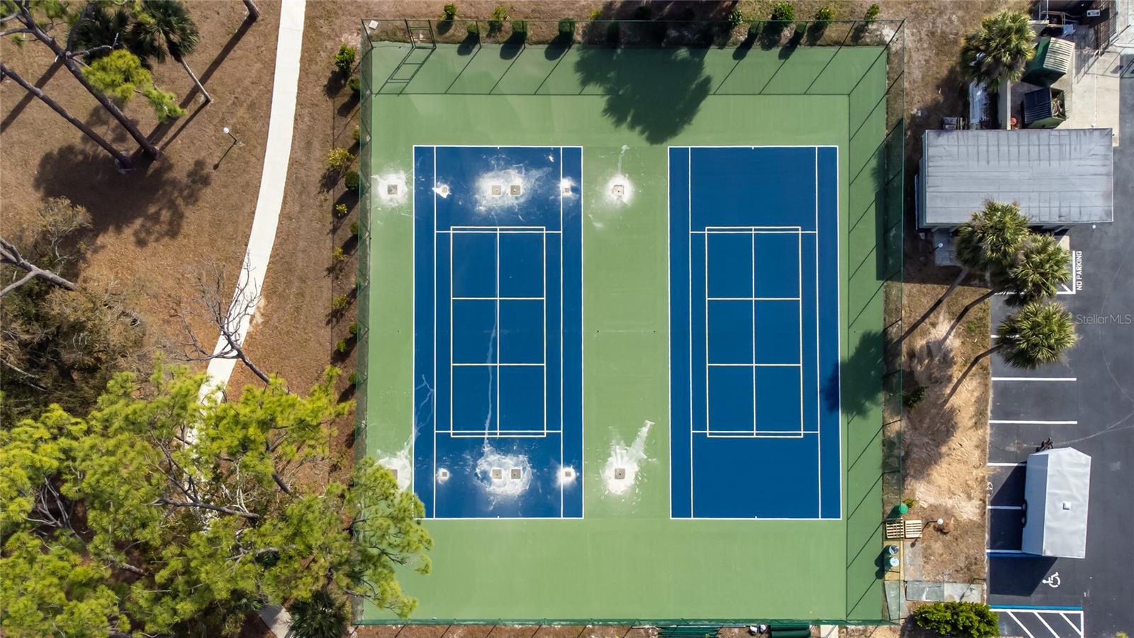 Image 43 of 55 For 21260 Brinson Avenue 110