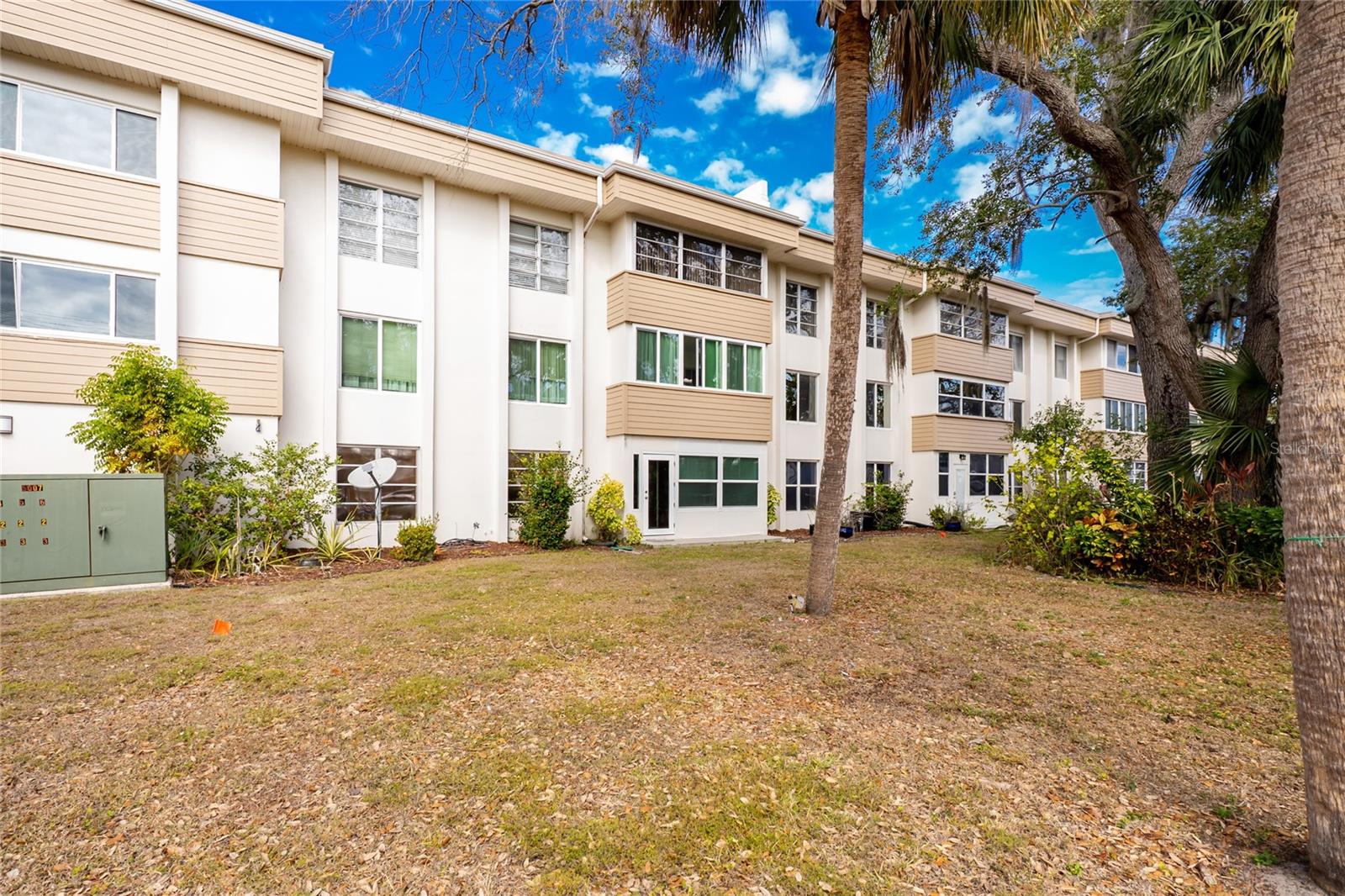 Image 49 of 55 For 21260 Brinson Avenue 110