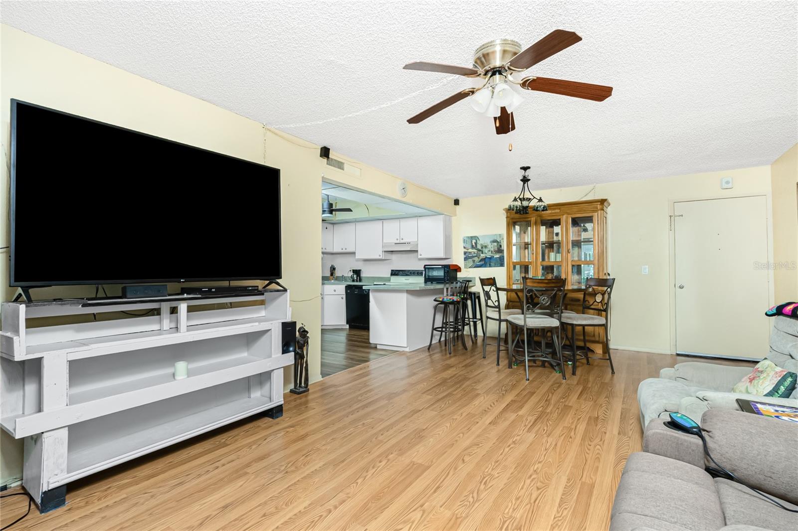 Image 7 of 55 For 21260 Brinson Avenue 110