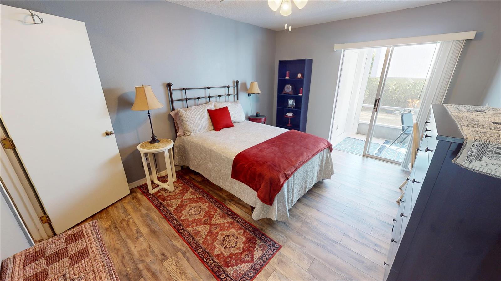 Image 14 of 30 For 22375 Edgewater Drive 137