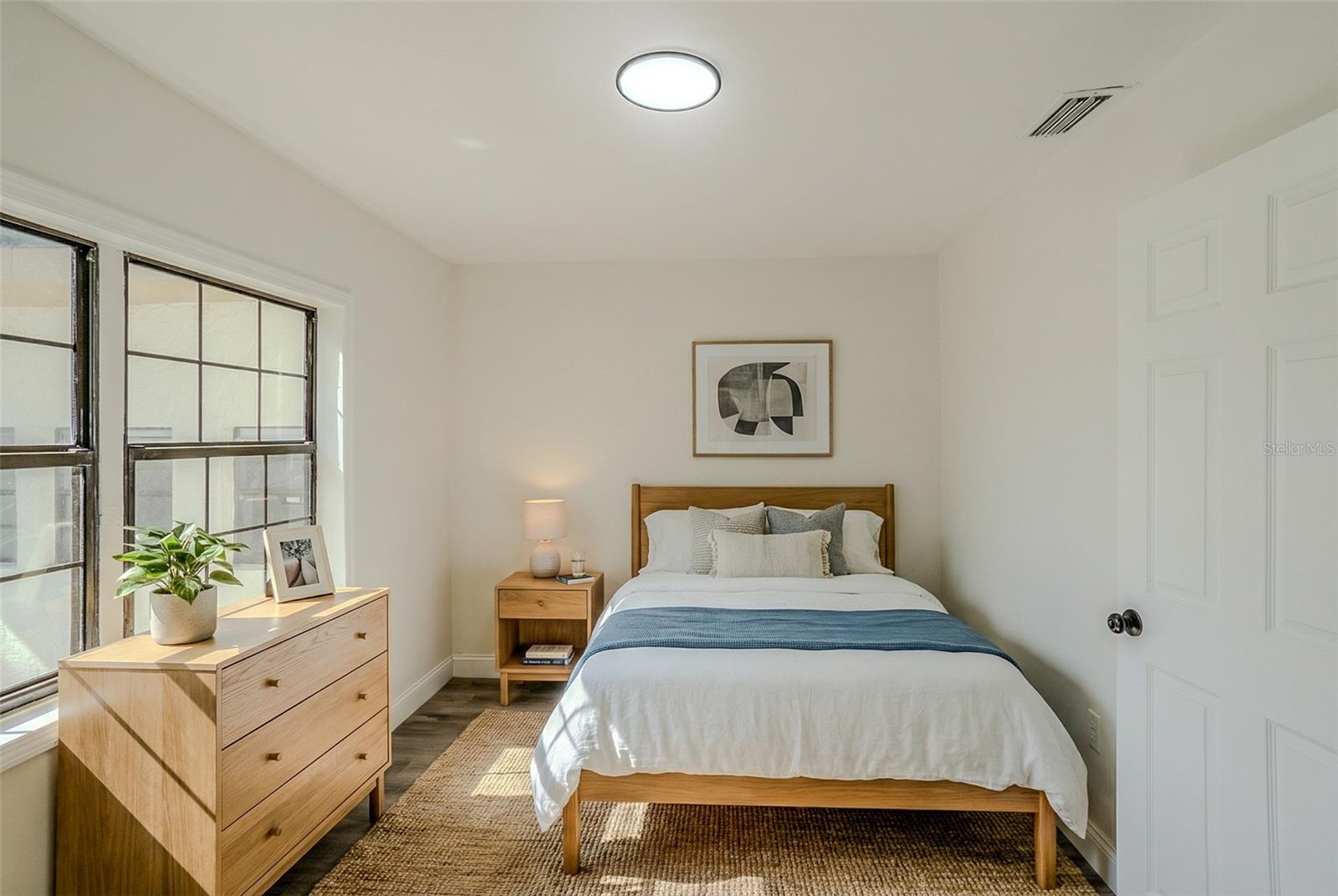 Image 14 of 58 For 599 Carolina Avenue