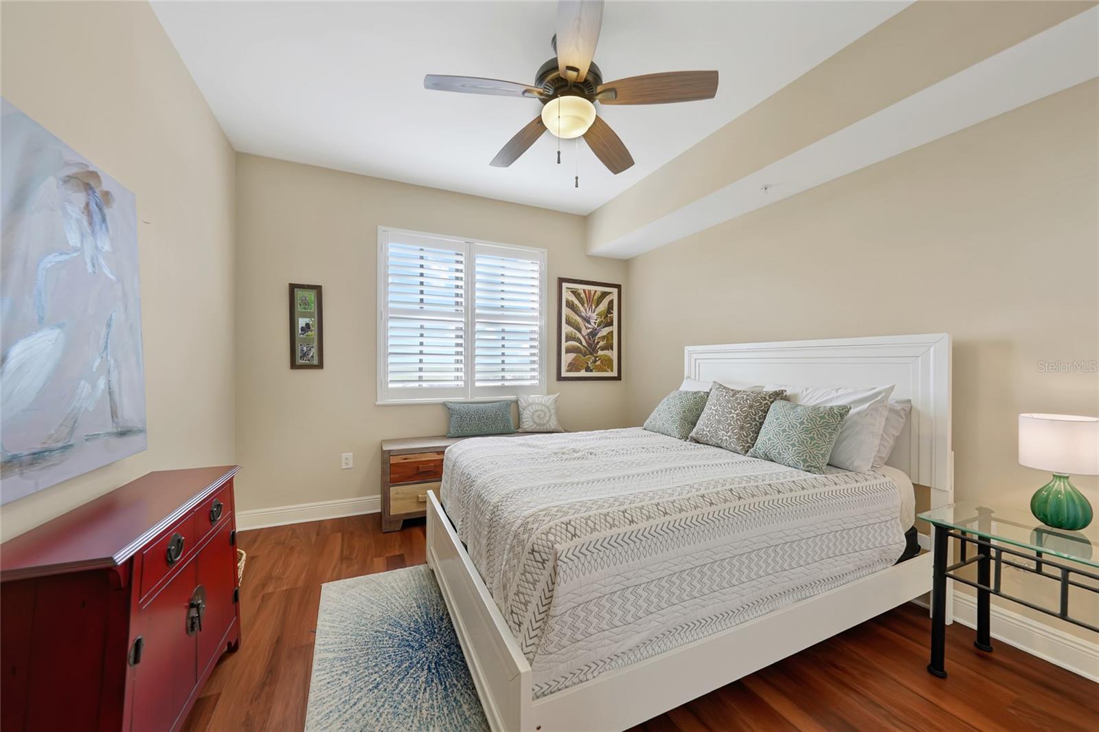 Image 13 of 42 For 5781 Cape Harbour Drive 809