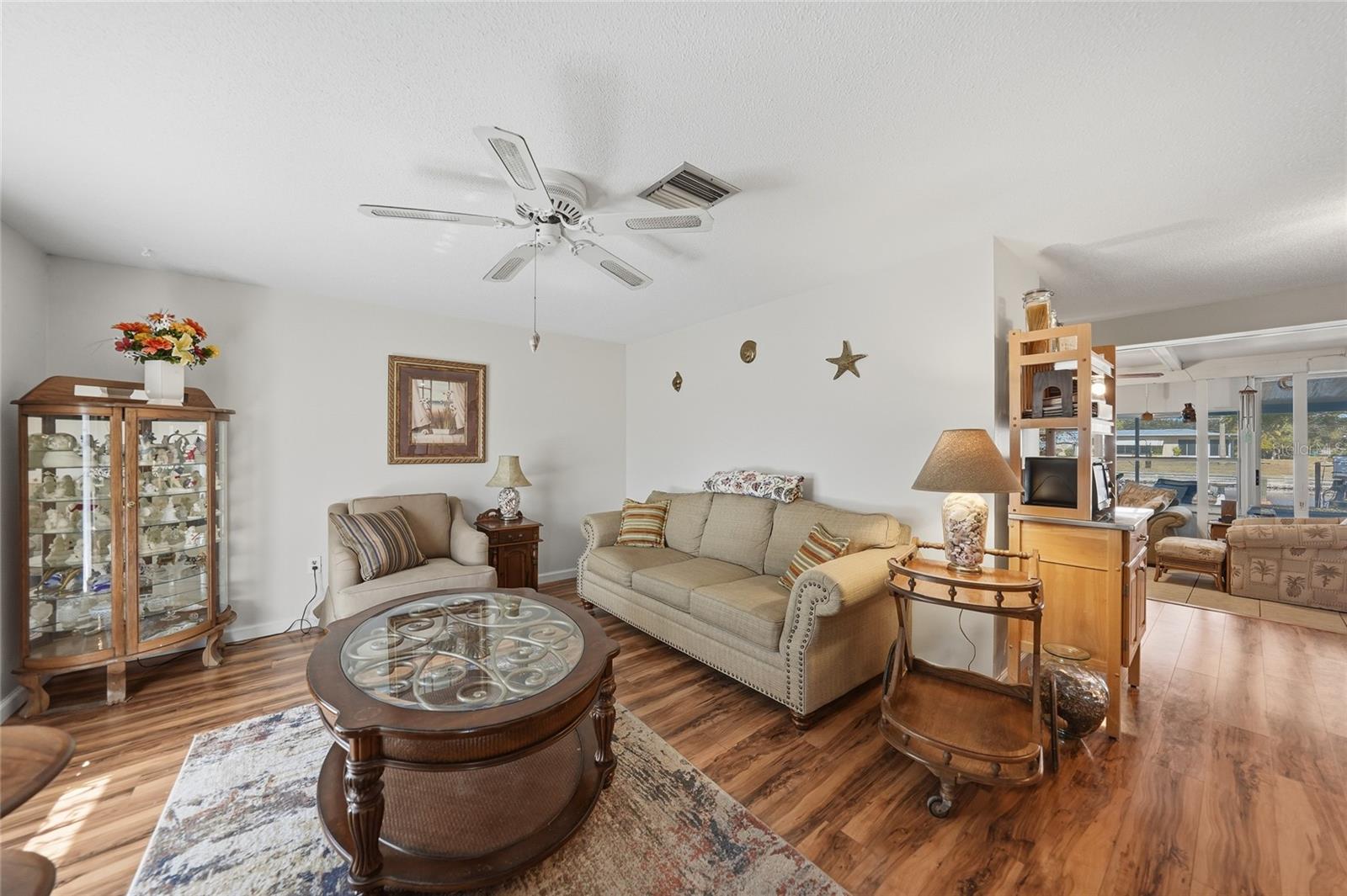 Image 4 of 49 For 18366 Burkholder Circle