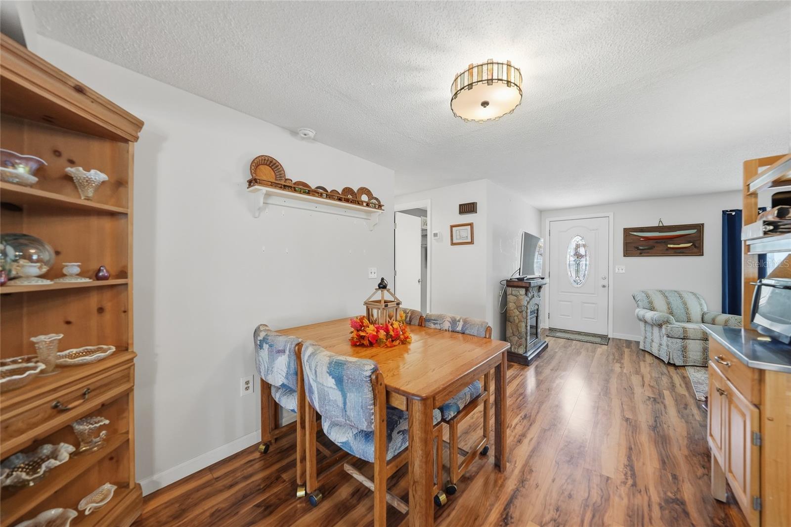 Image 7 of 49 For 18366 Burkholder Circle