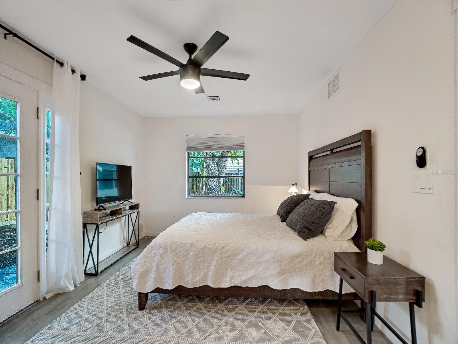 Image 12 of 29 For 472 Colgate Road