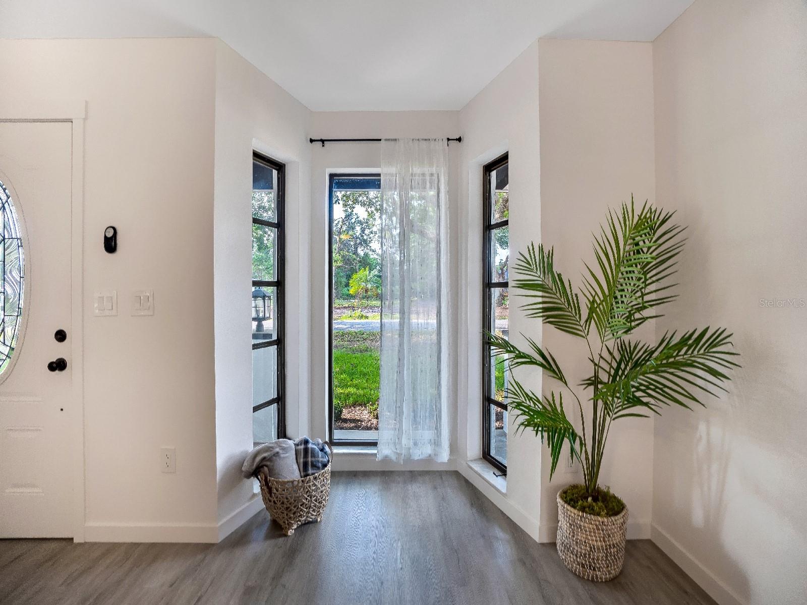 Image 19 of 29 For 472 Colgate Road