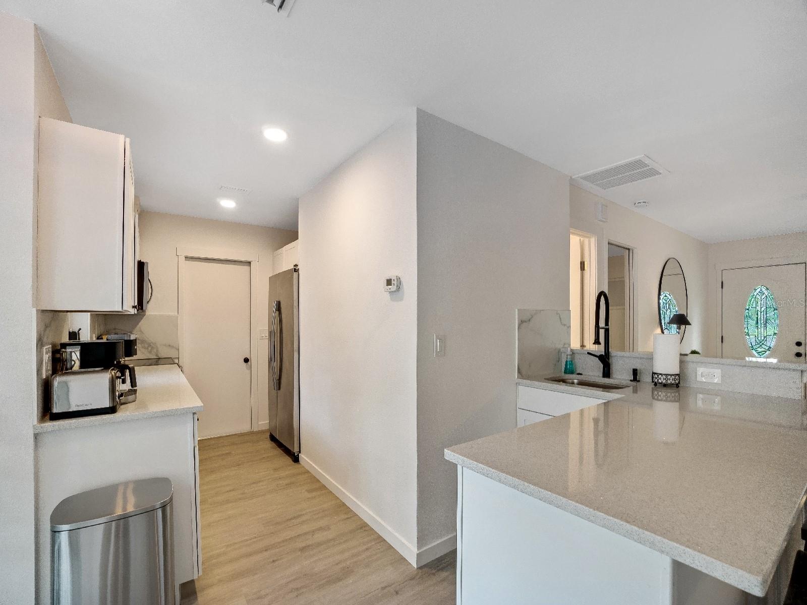 Image 22 of 29 For 472 Colgate Road