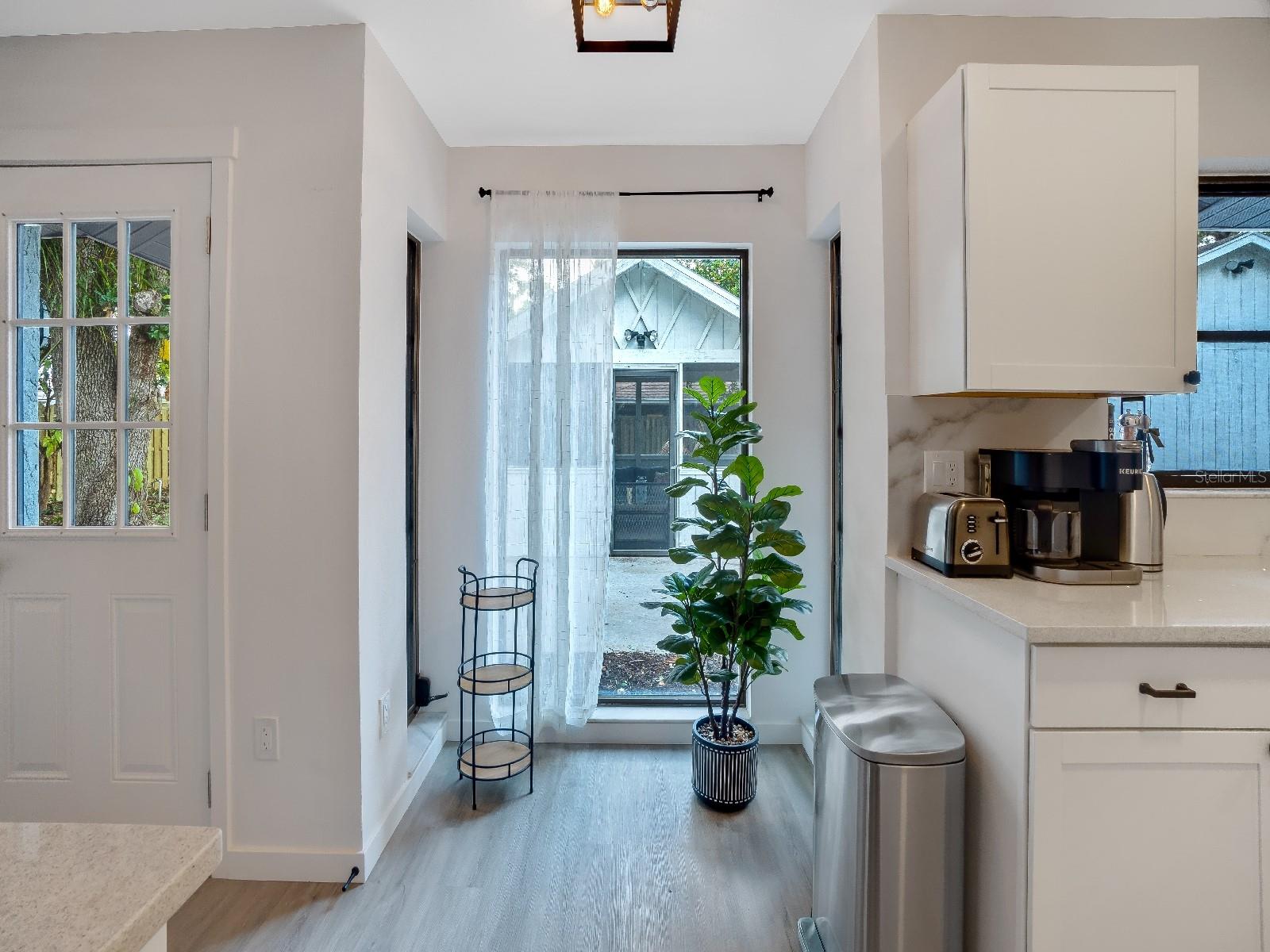 Image 25 of 29 For 472 Colgate Road