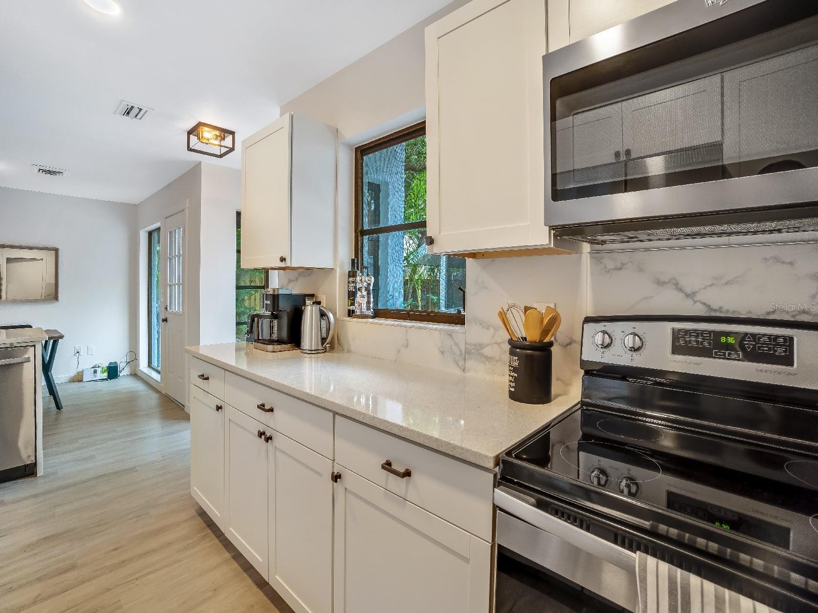 Image 26 of 29 For 472 Colgate Road