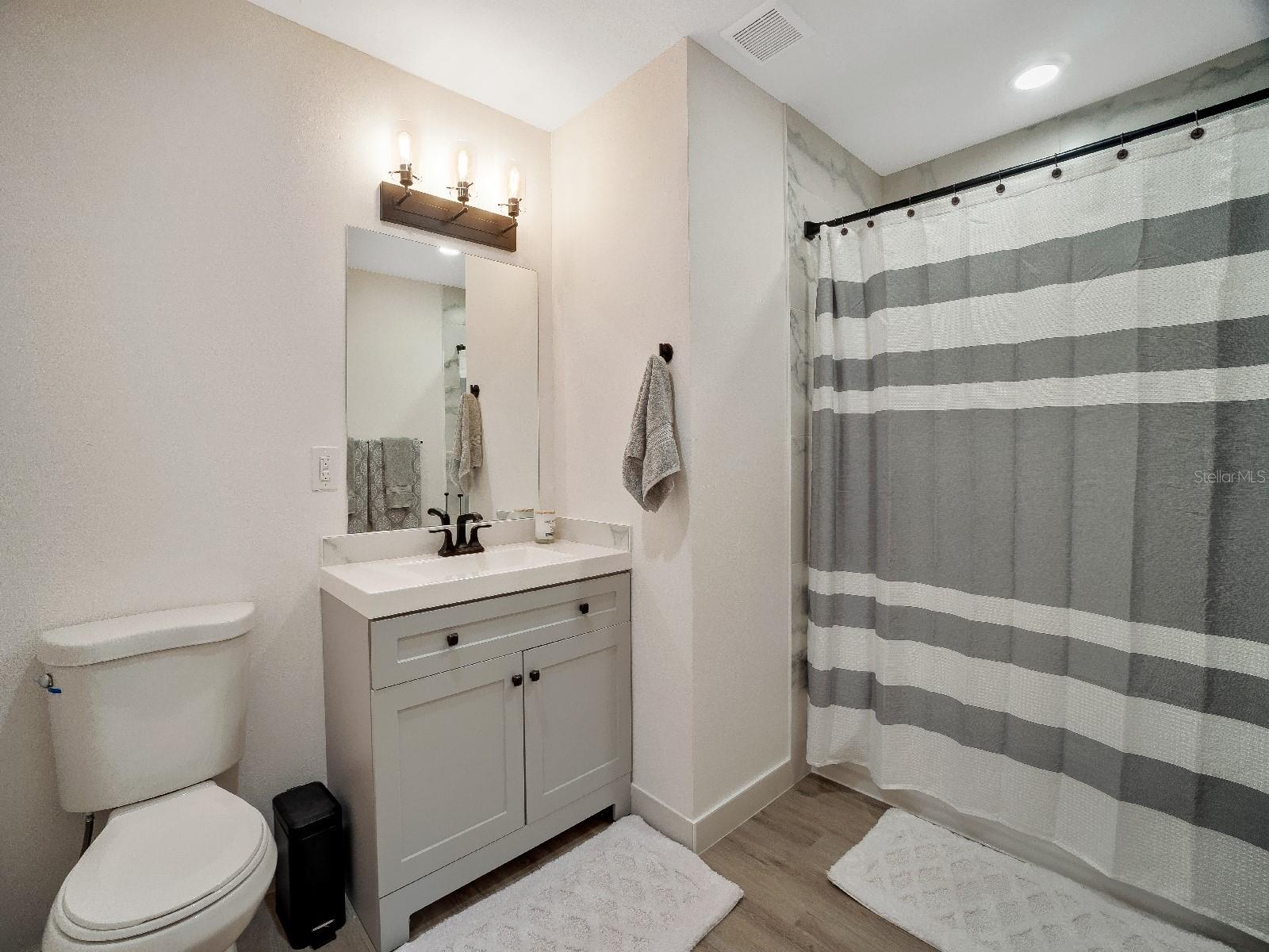 Image 27 of 29 For 472 Colgate Road