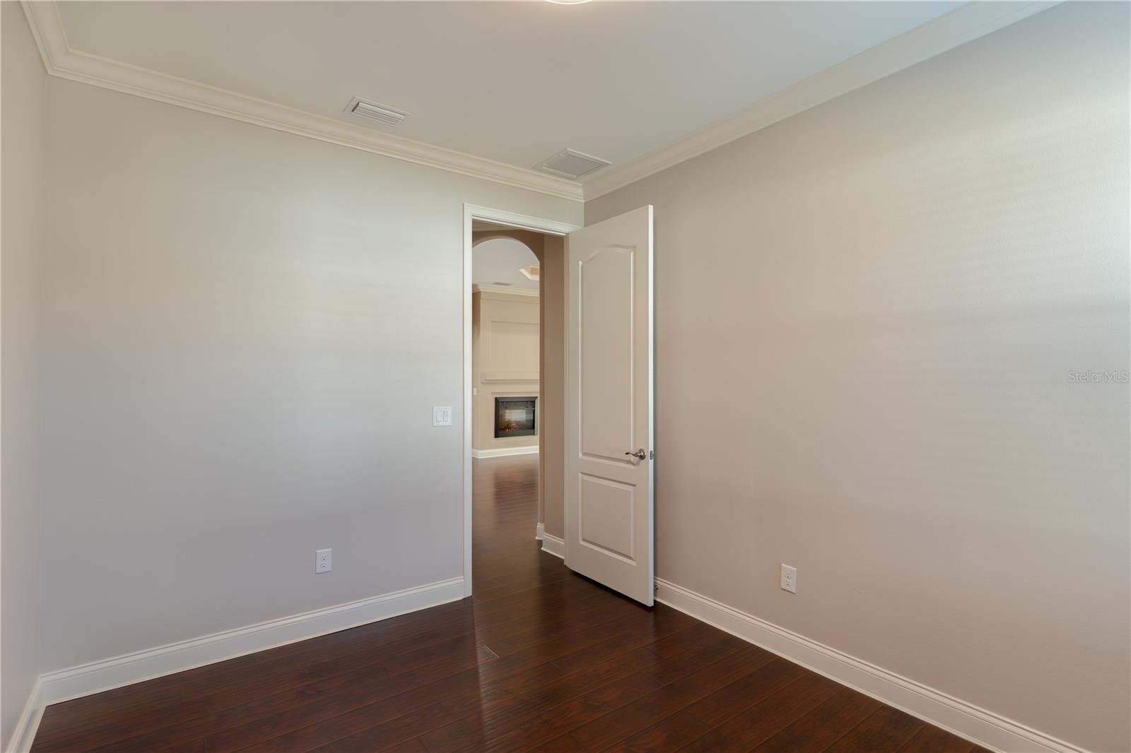 Image 32 of 44 For 4847 Meg Court