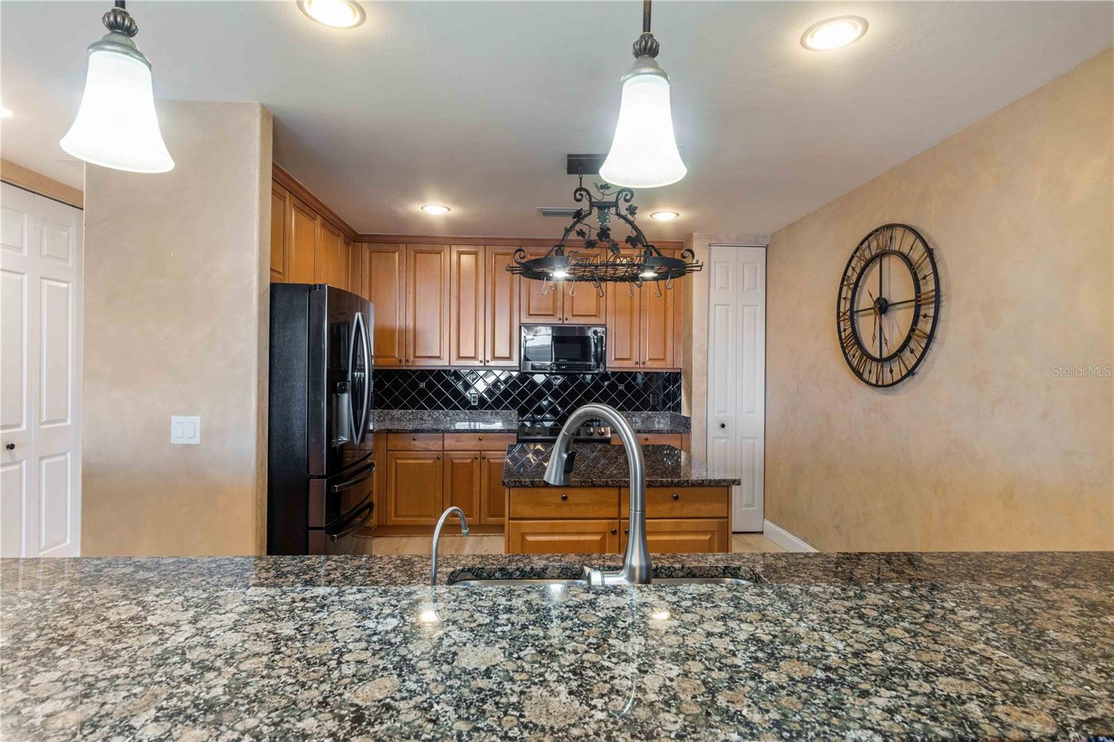 Image 26 of 98 For 87 Vivante Boulevard 403