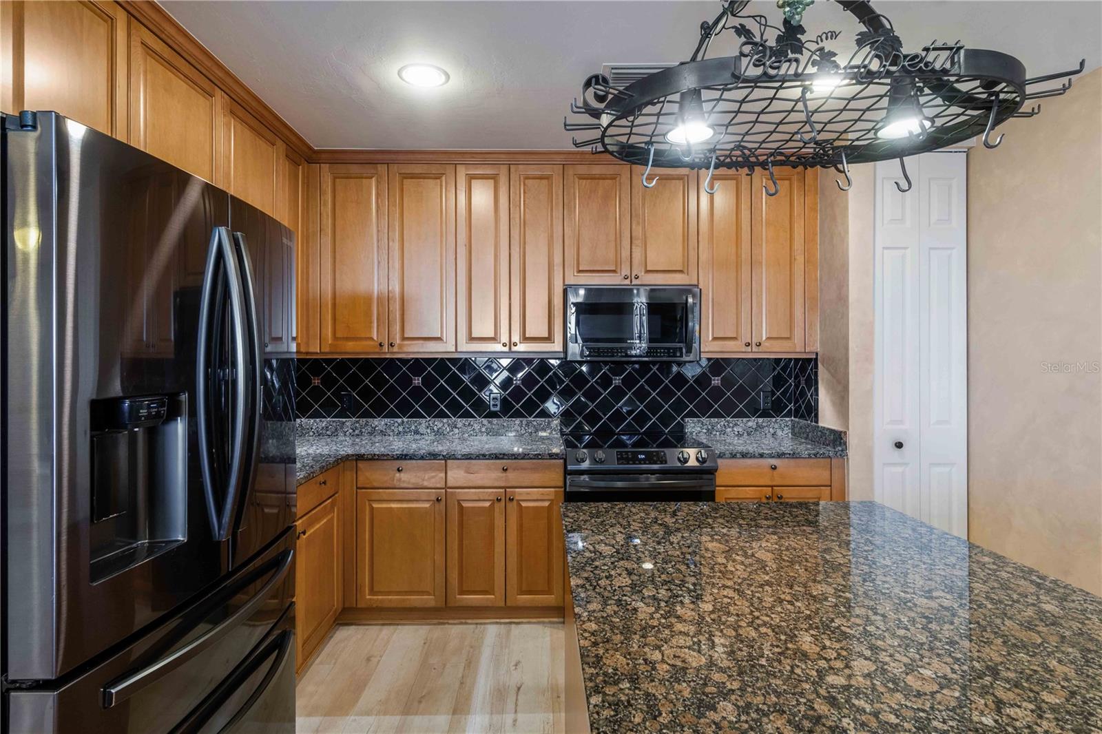 Image 35 of 98 For 87 Vivante Boulevard 403