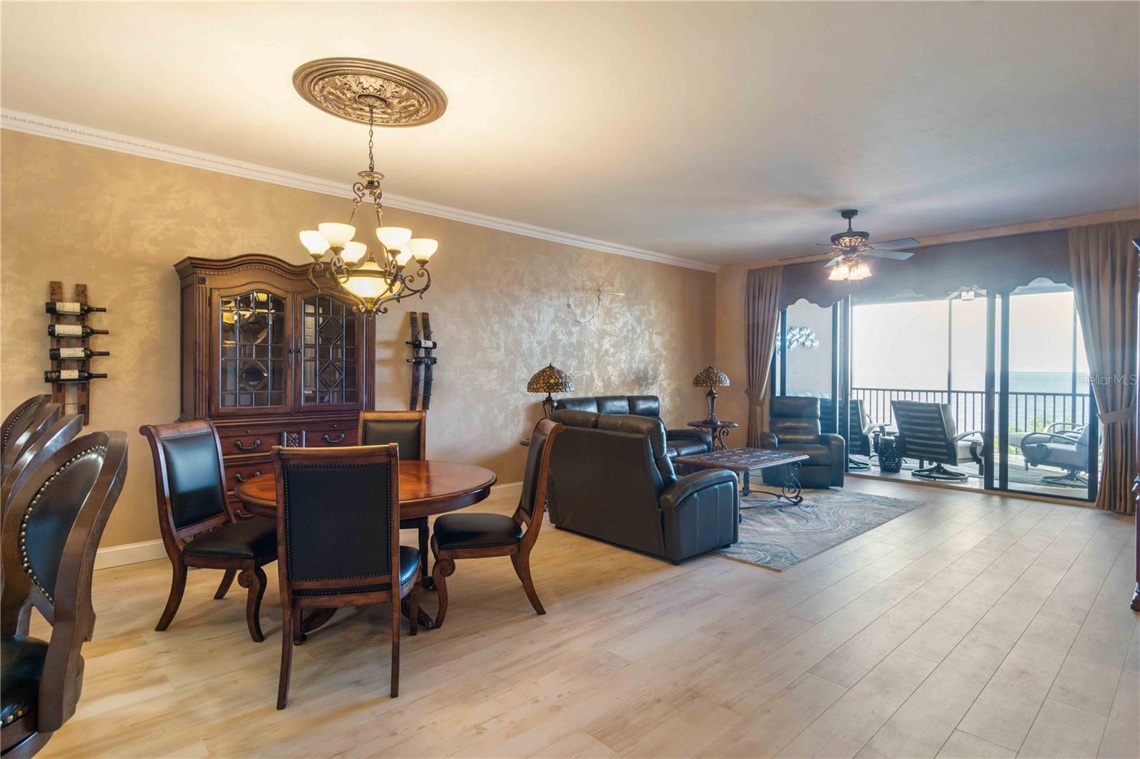 Image 40 of 98 For 87 Vivante Boulevard 403