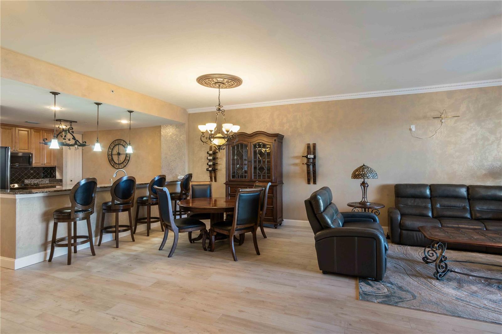 Image 41 of 98 For 87 Vivante Boulevard 403