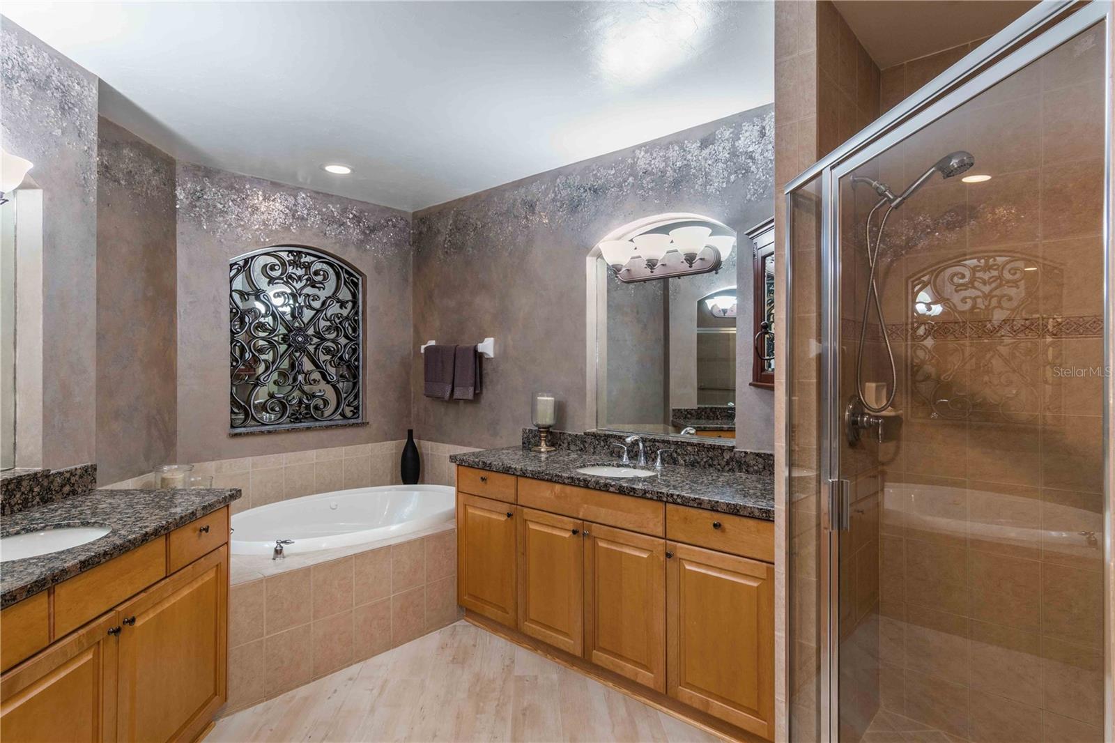 Image 52 of 98 For 87 Vivante Boulevard 403