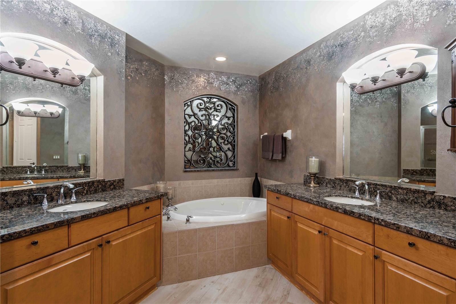 Image 54 of 98 For 87 Vivante Boulevard 403