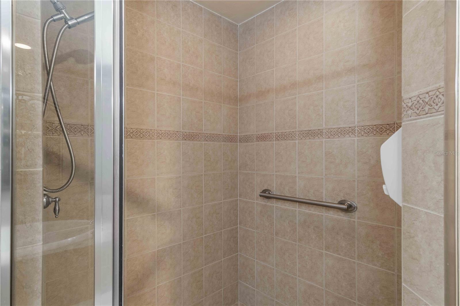 Image 59 of 98 For 87 Vivante Boulevard 403