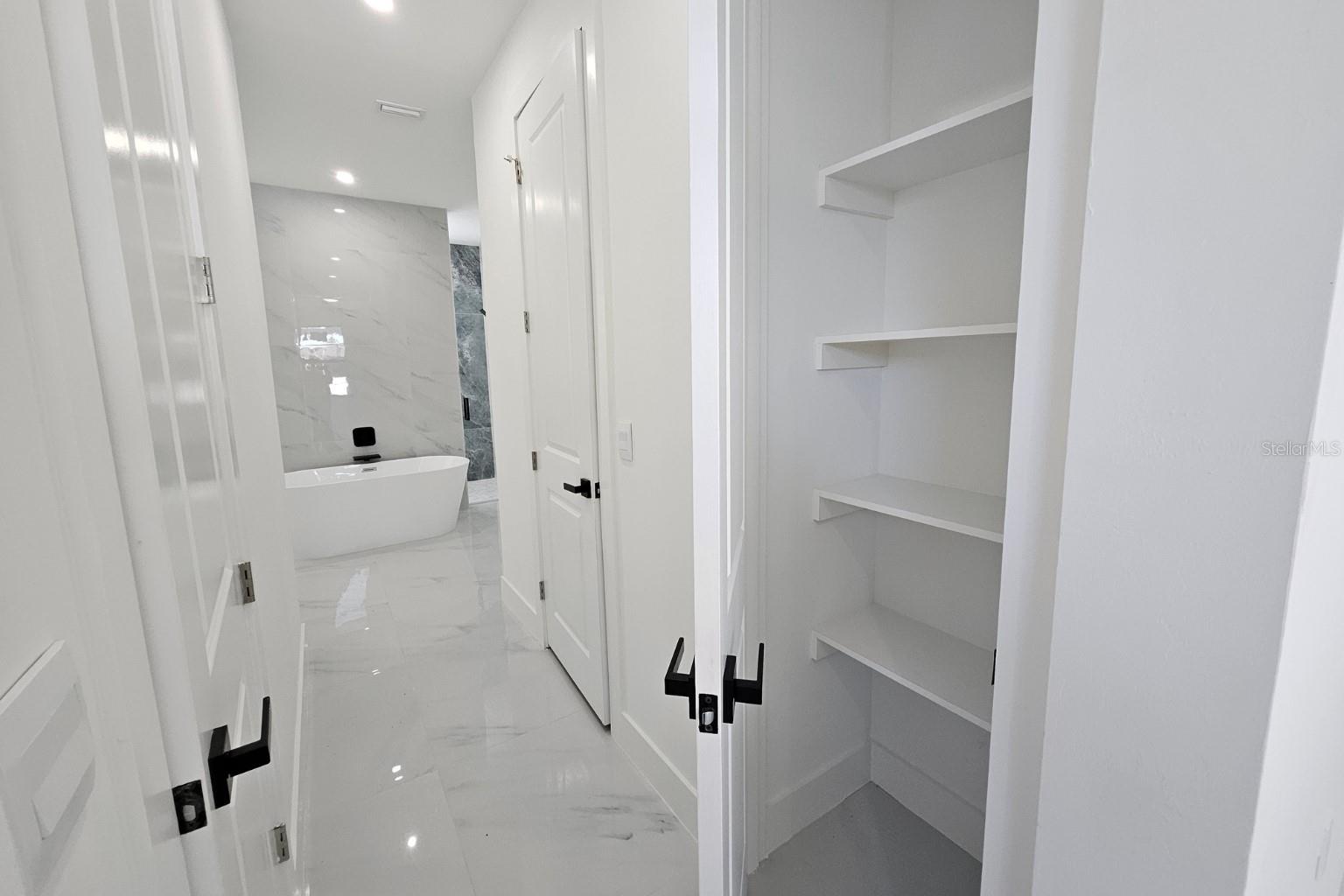 Image 24 of 35 For 2853 3rd Street