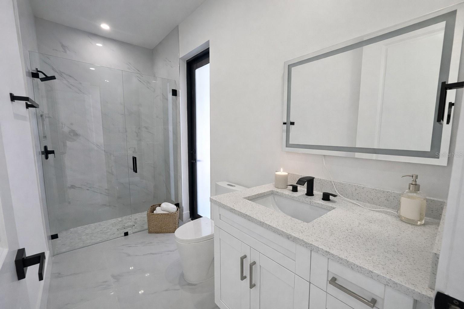 Image 29 of 35 For 2853 3rd Street