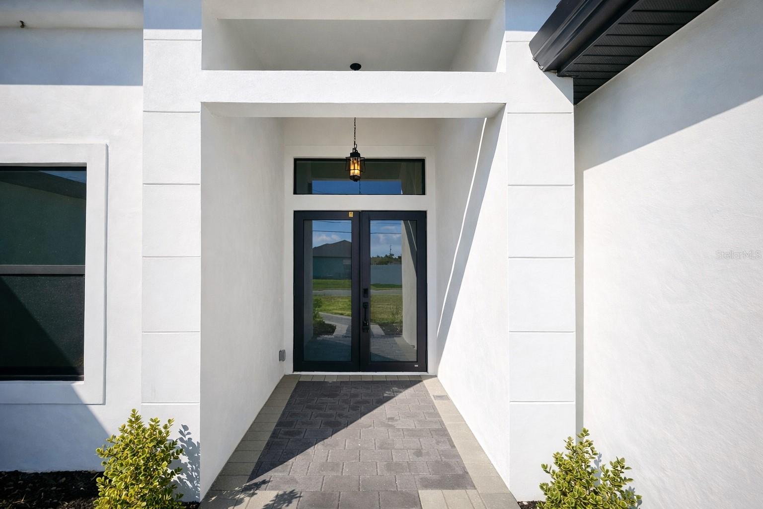 Image 4 of 35 For 2853 3rd Street