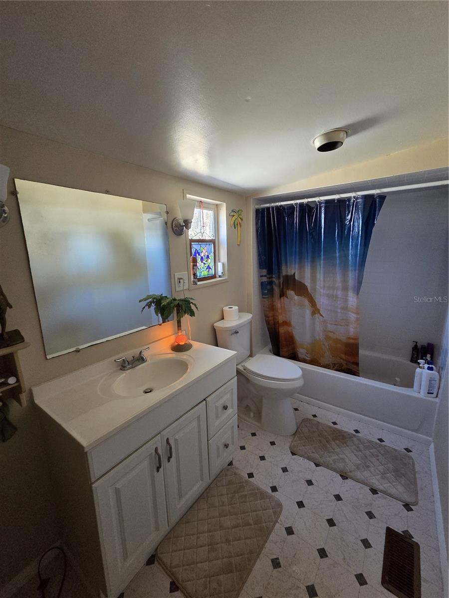 Image 10 of 23 For 1024 Strickland Road