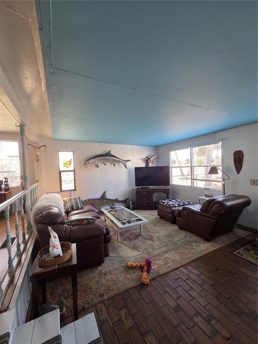 Image 7 of 23 For 1024 Strickland Road